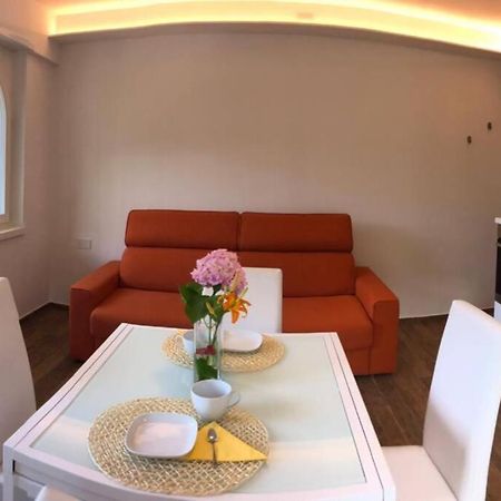 Wind Rose Apartments 2 Torbole Sul Garda Exterior foto
